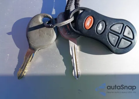 2003 Chrysler Town & Country Limited из США, поврежденный, VIN 2C8GP64L53R210006